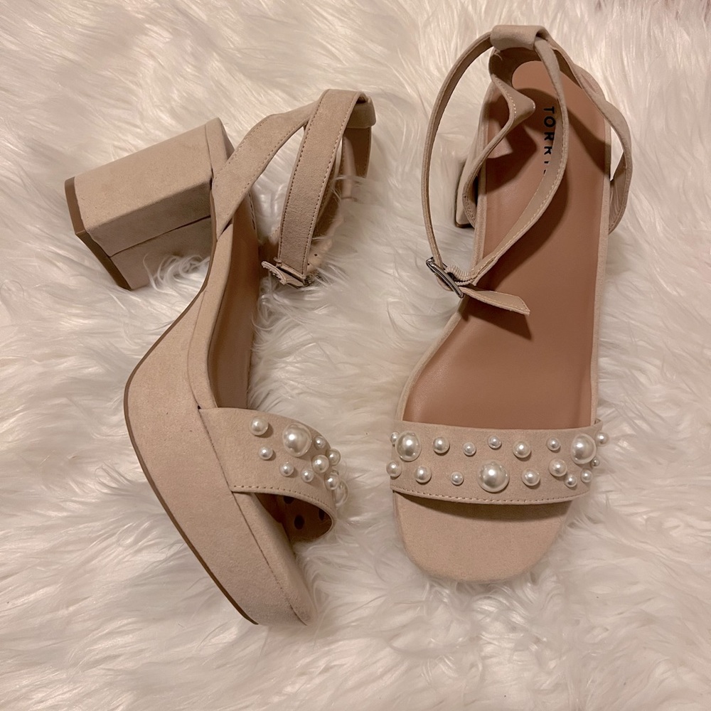 (Torrid) Platform Pearl Heels
